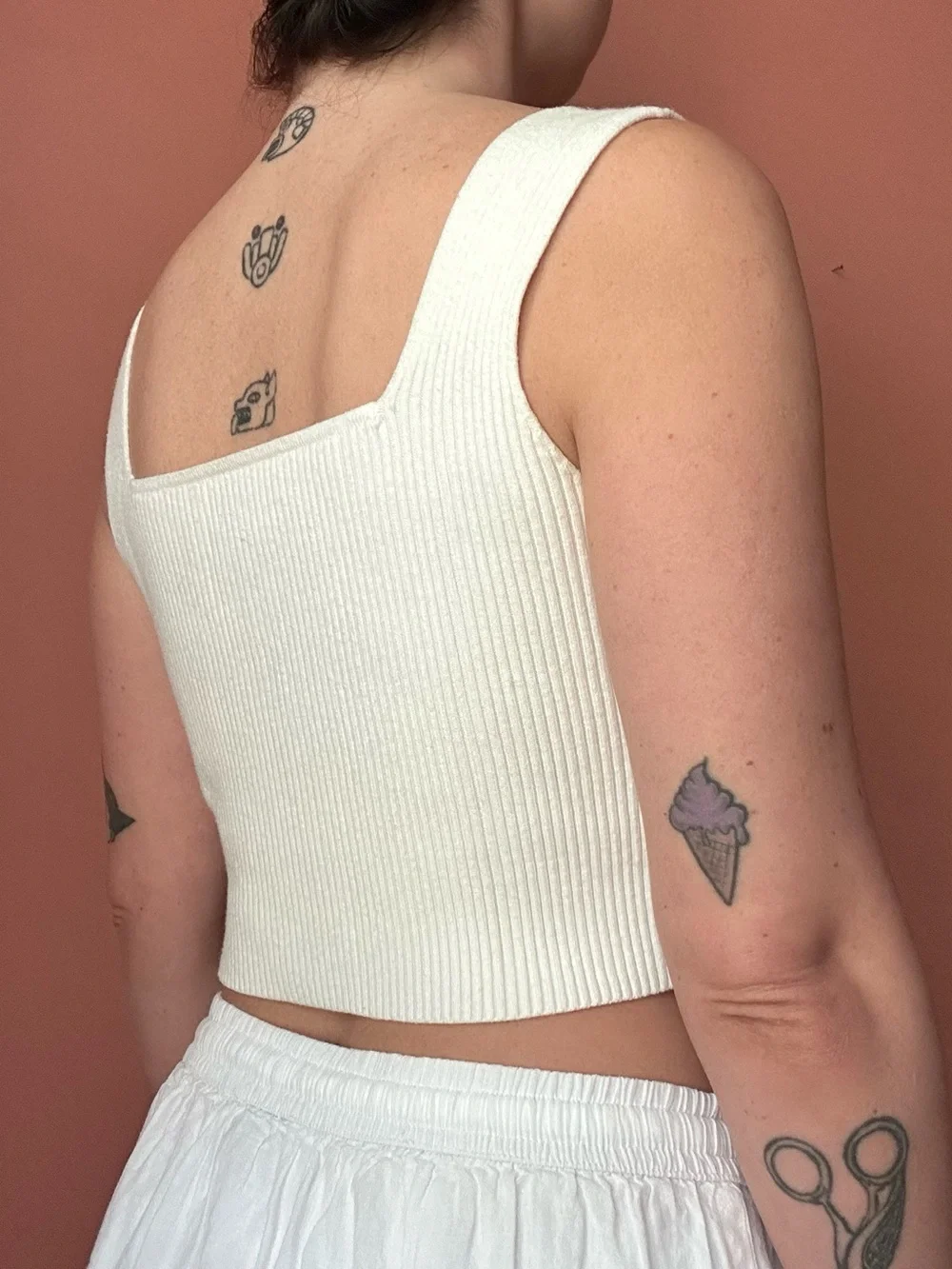Ribbed Square Neck Crop Tank Top - Picture 3 of 5